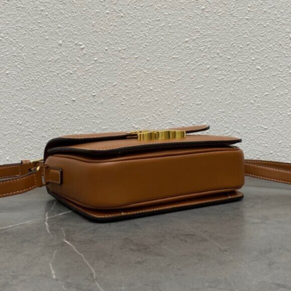 Celine Medium Classic Box Bag - Picture 3 of 8